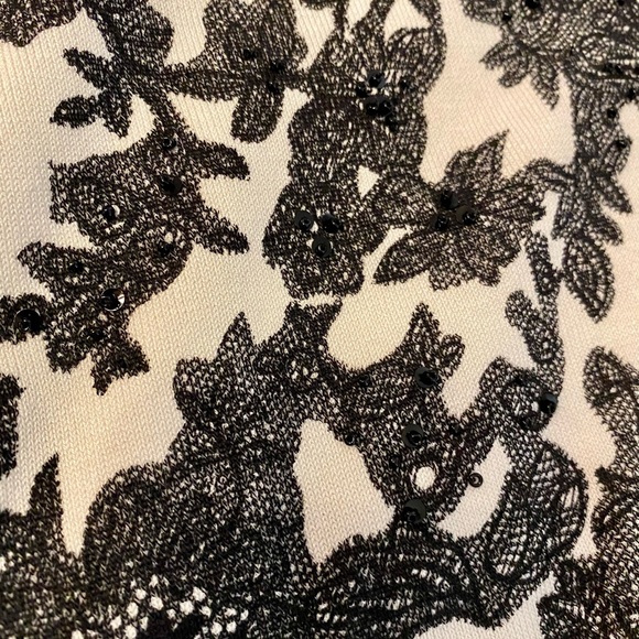 WORTHINGTON 2 piece sweater and skirt - Picture 3 of 6